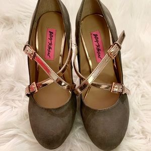 Betsey Johnson Vitas Heels